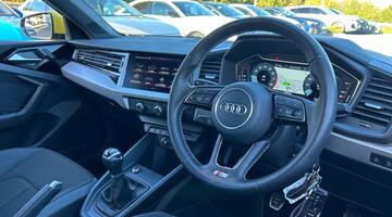 2022 Audi 1.0 TFSI 30 S line Sportback Euro 6 5-door (Yellow) - Image: 6