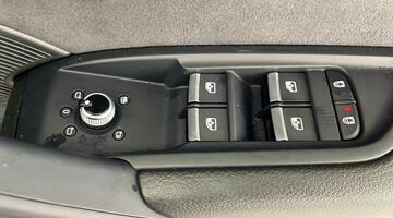 2022 Audi 2.0 TDI 40 S line S Tronic quattro Euro 6 5-door (Black) - Image: 19