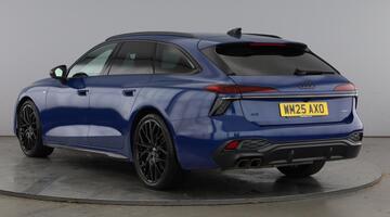 2025 Audi 2.0 TDI Launch Edition S Tronic quattro Euro 6 5-door (Blue) - Image: 3