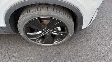 2024 Volvo 2.0 B4 MHEV Ultra Bright DCT Auto Euro 6 5-door (Silver) - Image: 31