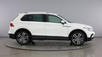 2022 Volkswagen 2.0 TDI Elegance DSG Euro 6 5-door (White) - Image: 4