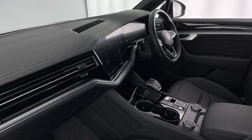 2025 Volkswagen 3.0 TDI V6 Black Edition Tiptronic 4Motion Euro 6 5-door (Grey) - Image: 2