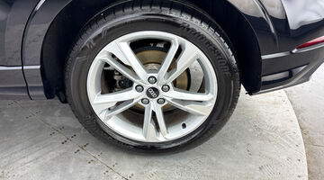 2025 Audi TFSI CoD 35 S line S Tronic Euro 6 5-door (Black) - Image: 36