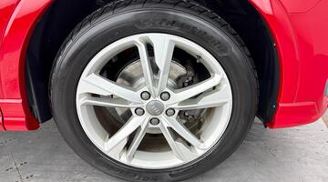 2019 Audi TFSI CoD 35 S line Euro 6 5-door (Red) - Image: 5