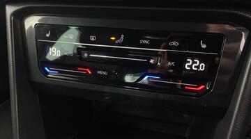 2023 Volkswagen TSI R-Line Edition DSG Euro 6 5-door (Black) - Image: 15