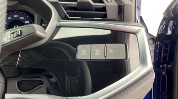 2025 Audi TFSI CoD 35 Black Edition S Tronic Euro 6 5-door (Blue) - Image: 24