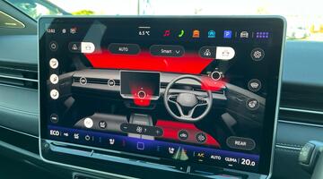 2025 Volkswagen Pro 77kWh Match Plus Fastback Auto 5-door (Black) - Image: 16