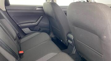 2022 Volkswagen 1.0 EVO Life Euro 6 5-door (Black) - Image: 22