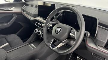 2025 Škoda TSI iV 25.7kWh SportLine DSG Euro 6 5-door (5 Seat) (Blue) - Image: 7