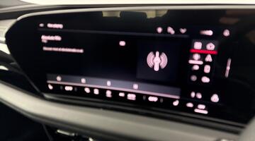 2025 Audi 83kWh S line Auto 5-door (Black) - Image: 25