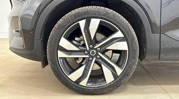 2025 Volvo 2.0 B3 MHEV Ultra Dark DCT Auto Euro 6 5-door (Black) - Image: 16