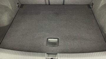 2022 Volkswagen TSI R-Line DSG Euro 6 5-door (White) - Image: 28