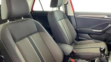 2018 Volkswagen 1.0 TSI Design Euro 6 5-door (Red) - Image: 19