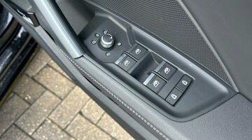 2025 Audi TFSI 35 Black Edition S Tronic Euro 6 4-door (Black) - Image: 14