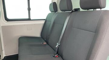 2019 Volkswagen 2.0 TDI T30 BlueMotion Tech Trendline Kombi FWD SWB Euro 6 5-door (White) - Image: 34