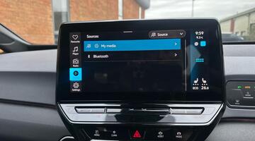 2020 Volkswagen Pro Performance 58kWh Life Auto 5-door (Silver) - Image: 43