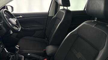 2022 Volkswagen 1.0 TSI Black Edition Euro 6 5-door (Black) - Image: 29