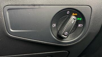 2022 Volkswagen TSI Life DSG Euro 6 5-door (Blue) - Image: 20