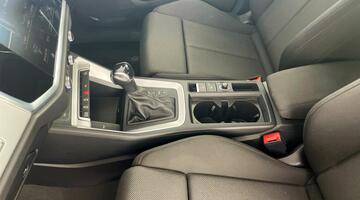 2022 Audi 2.0 TDI 35 Sport S Tronic Euro 6 5-door (Red) - Image: 36