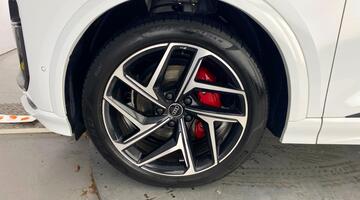 2025 Audi 100kWh Edition 1 Auto quattro 5-door (White) - Image: 47