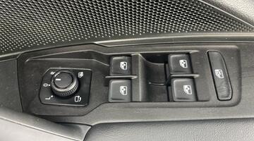 2025 Volkswagen ETSI MHEV Match DSG Euro 6 5-door (Grey) - Image: 19