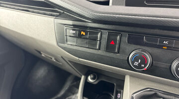 2022 Volkswagen 2.0 TDI T3Highline FWD SWB Euro 6 5-door (White) - Image: 13