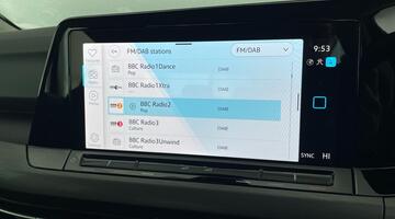 2024 Volkswagen TSI Style Euro 6 5-door (Black) - Image: 25