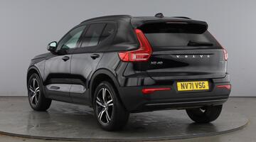 2022 Volvo T3 R-Design Auto Euro 6 5-door (Black) - Image: 3