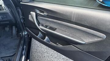 2020 BMW 3.0 BiTurbo Competition DCT Euro 6 2-door (Black) - Image: 24