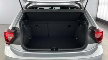 2022 Volkswagen 1.0 TSI R-Line DSG Euro 6 5-door (Silver) - Image: 32