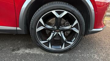 2024 CUPRA TSI V2 DSG Euro 6 5-door (Red) - Image: 28