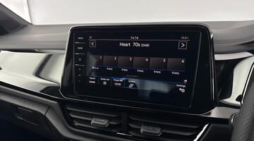 2026 Volkswagen Black Edition Plus 1.5 TSI 150PS 7-speed DSG 5-door (Multicolour) - Image: 14