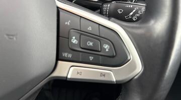 2022 Volkswagen 1.0 TSI Black Edition Euro 6 5-door (Black) - Image: 20