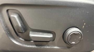 2025 Volvo 2.0 B4 MHEV Plus DCT Auto Euro 6 5-door (Blue) - Image: 27