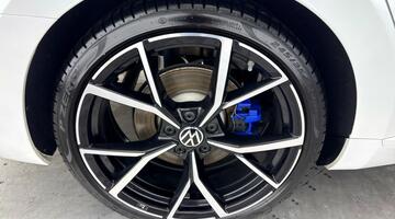 2025 Volkswagen 2.0 TSI R Fastback DSG 4Motion Euro 6 5-door (White) - Image: 31