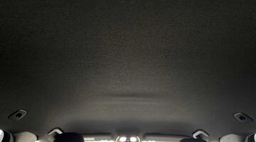 2022 Volvo Recharge 69kWh Plus Auto 5-door (Green) - Image: 18