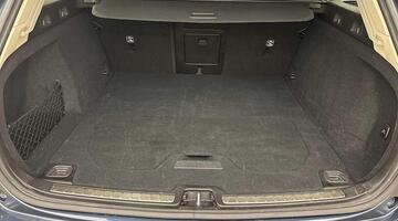 2025 Volvo 2.0 B4 MHEV Plus DCT Auto Euro 6 5-door (Blue) - Image: 14