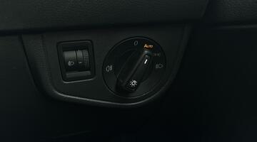 2025 Volkswagen 1.0 TSI Match Euro 6 5-door (Silver) - Image: 35