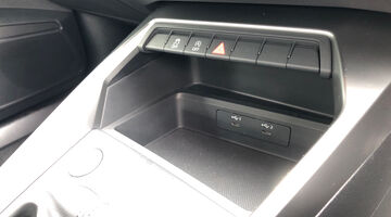 2022 Audi 1.0 TFSI 30 Technik Sportback Euro 6 5-door (Grey) - Image: 32