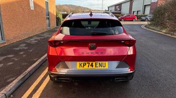 2024 CUPRA TSI V2 DSG Euro 6 5-door (Red) - Image: 12