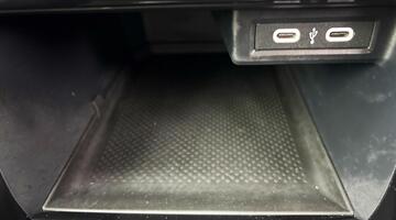 2023 Volkswagen 1.0 TSI Black Edition Euro 6 5-door (White) - Image: 25