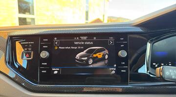 2023 Volkswagen 1.0 TSI Life Euro 6 5-door (Red) - Image: 52