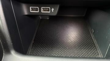 2019 Volkswagen 2.0 TSI GTI+ DSG Euro 6 5-door (White) - Image: 13