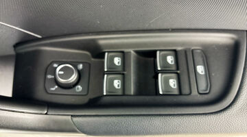 2025 Audi 1.0 TFSI 30 Black Edition Sportback S Tronic Euro 6 5-door (White) - Image: 19