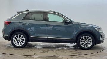 2024 Volkswagen TSI Style DSG Euro 6 5-door (Blue) - Image: 4