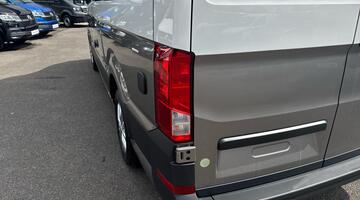 2025 Volkswagen 2.0 TDI 600 Auto Euro 6 4-door (Beige) - Image: 18