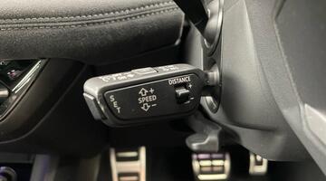 2025 Audi 100kWh Launch Edition Auto 5-door (Grey) - Image: 25