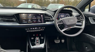 2025 Audi 45 S line Auto 5-door 82kWh (Blue) - Image: 11