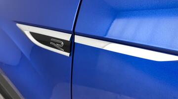 2025 Volkswagen TSI R-Line DSG 2WD Euro 6 2-door (Blue) - Image: 37