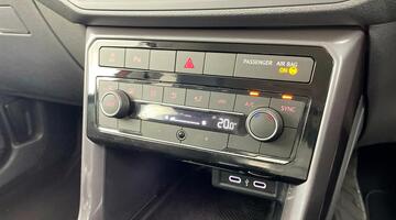 2021 Volkswagen 1.0 TSI SEL DSG Euro 6 5-door (Orange) - Image: 13